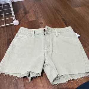 Women's Universal Thread Light Sage Green Frayed Hem Shorts Size 0/25